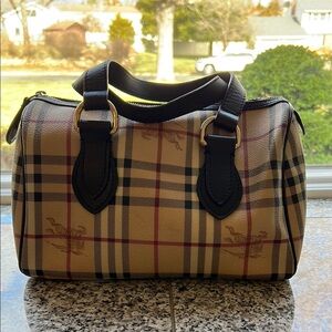 Burberry Checkered Bag - Beige